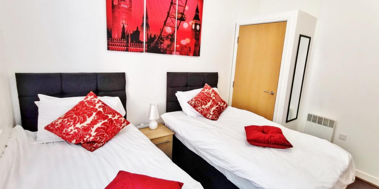 J Quarter - Sleeps 5 Long Term & Families Comfortably, 4 Beds, 2 Bathrooms Birmingham Eksteriør bilde
